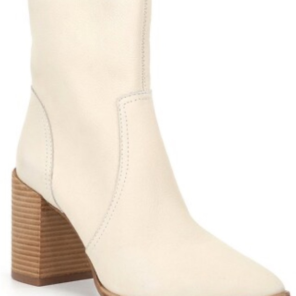 Gianni Bini Darnold Nubuck Block Heel Booties - Picture 10 of 12